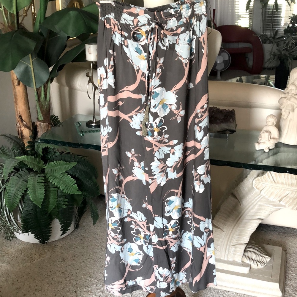 SZ S PALAZZO PANTS WITH FRINGED DRAWSTRING AND WIDE LEGS SOFT BOUTIQUE